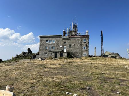 Черни връх: История, Легенд...